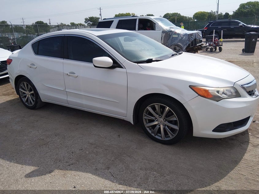 2013 ACURA ILX 2.0L | 19VDE1F73DE003557 | UPCARS
