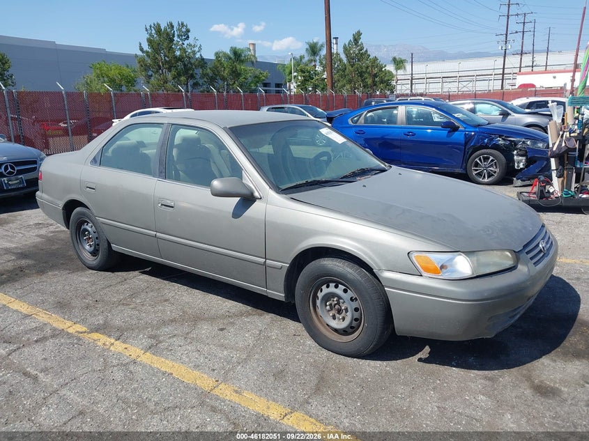 1998 TOYOTA CAMRY LE | JT2BG22K6W0128582 | UPCARS