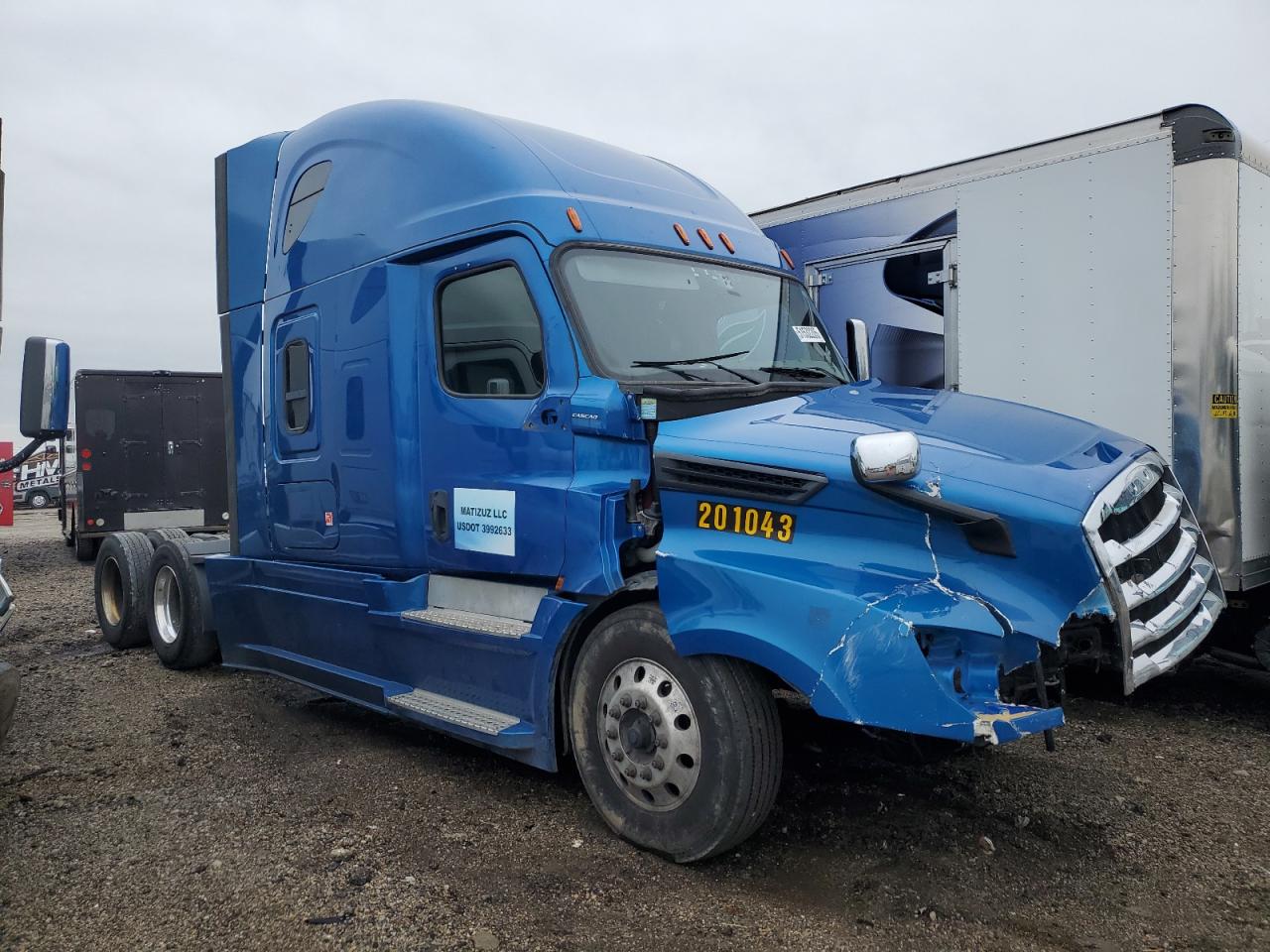 2020 FREIGHTLINER ALL OTHER 26 SEMI TRUCK | 3AKJHHDRXLSLR4692 | UPCARS