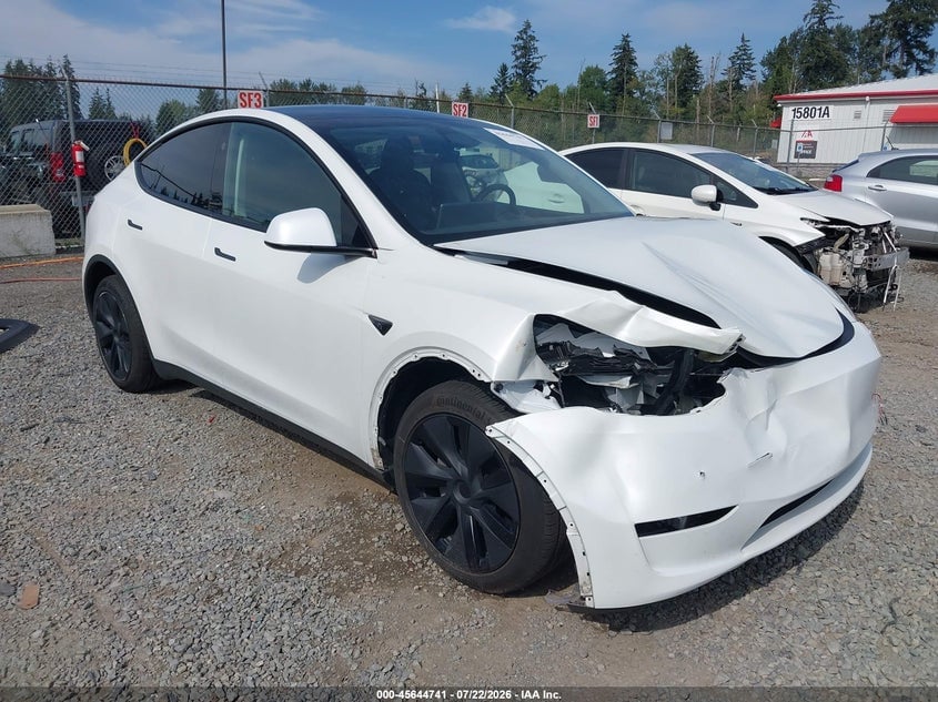 2025 TESLA MODEL Y LONG RANGE DUAL MOTOR ALL-WHEEL DRIVE | 7SAYGDEE4SF284279 | UPCARS