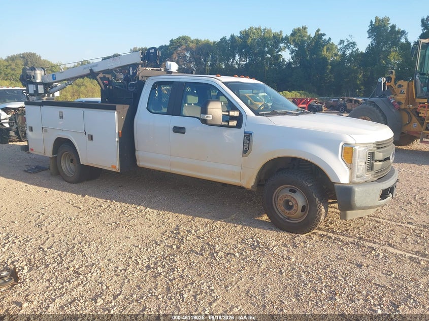 2017 FORD F-350 CHASSIS XL | 1FD8X3G67HEE08287 | UPCARS