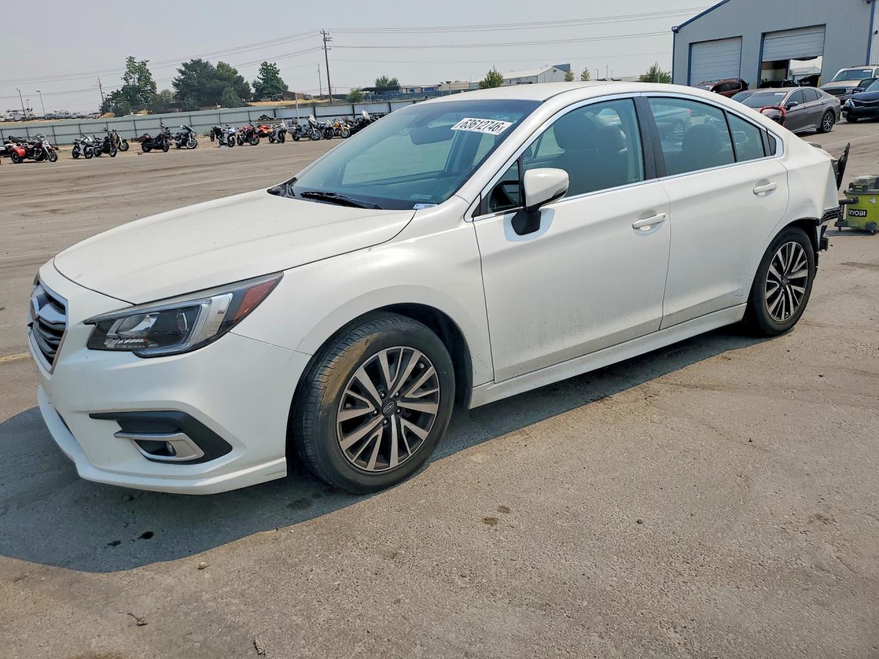 2018 SUBARU LEGACY 2.5I PREMIUM | 4S3BNAF61J3022410 | UPCARS