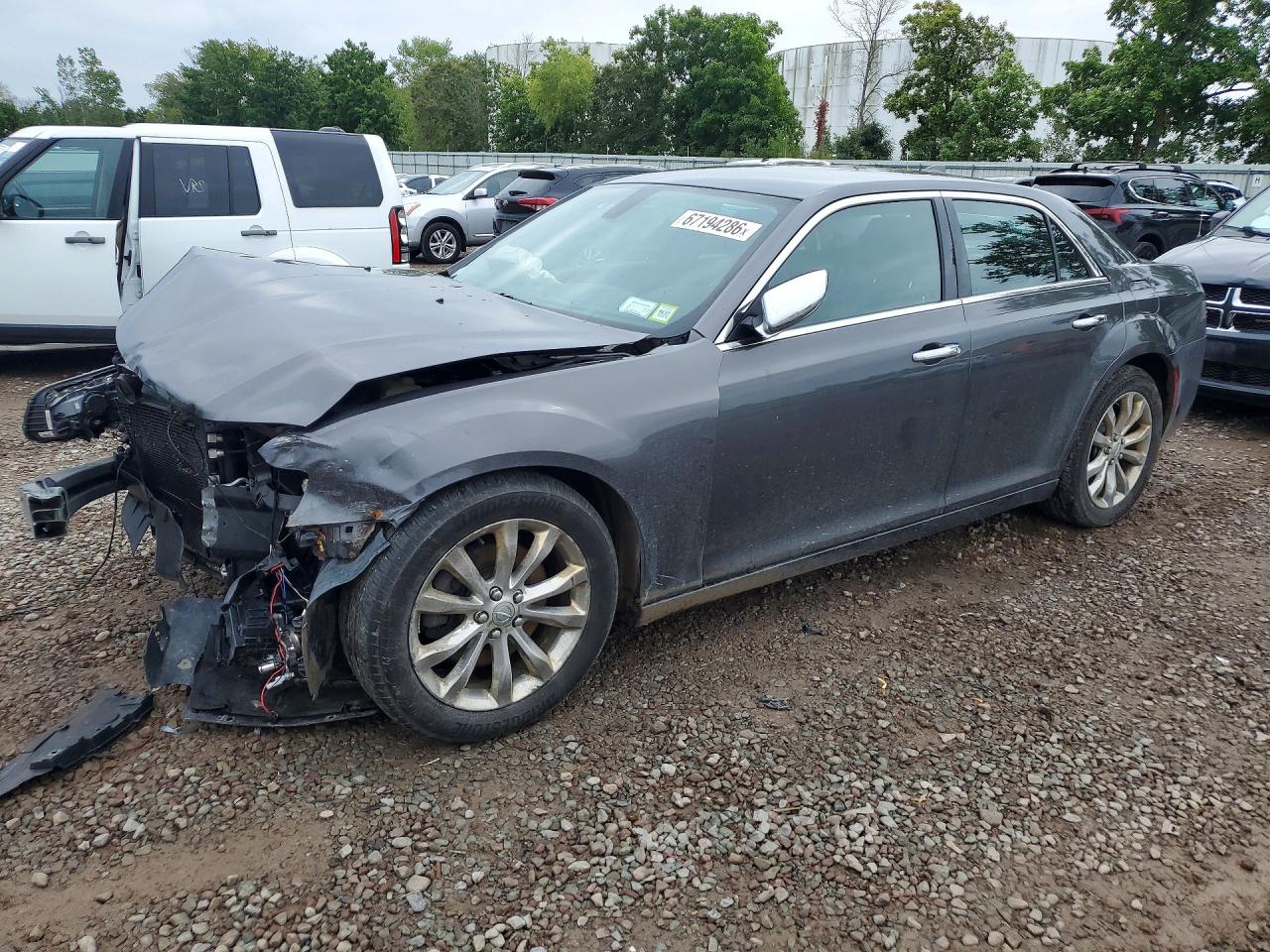 2018 CHRYSLER 300 LIMITED | 2C3CCAKG8JH137788 | UPCARS
