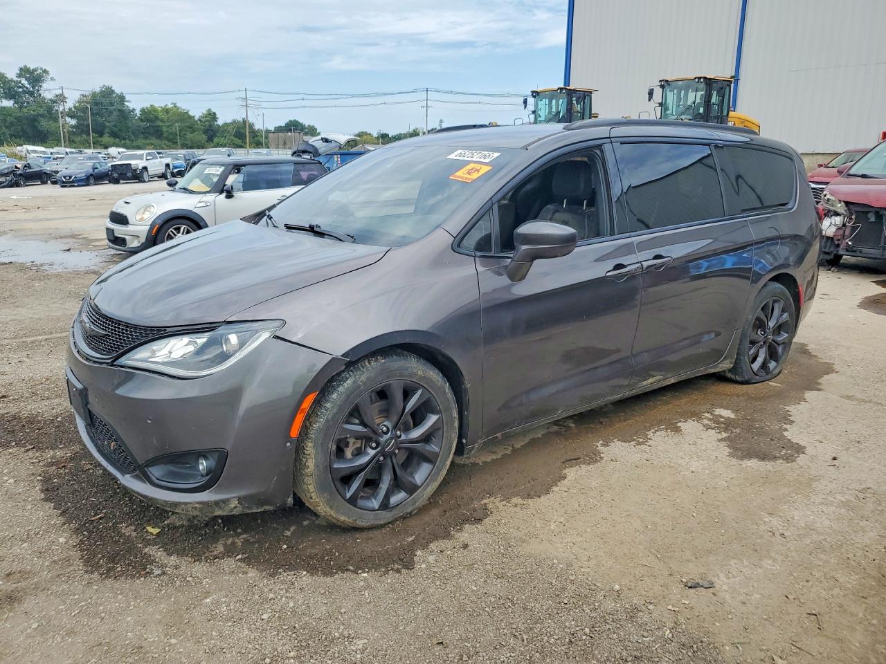 2019 CHRYSLER PACIFICA TOURING L | 2C4RC1BG0KR549270 | UPCARS