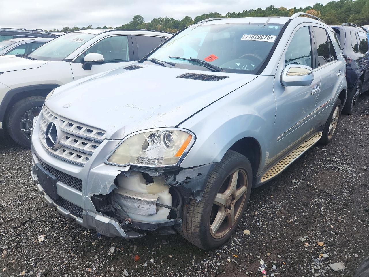2010 MERCEDES-BENZ M-CLASS 550 4MATIC | 4JGBB7CB0AA546104 | UPCARS