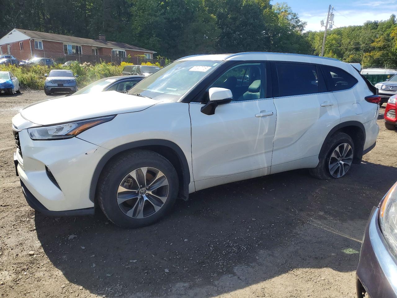 2020 TOYOTA HIGHLANDER XLE | 5TDHZRBH2LS501697 | UPCARS