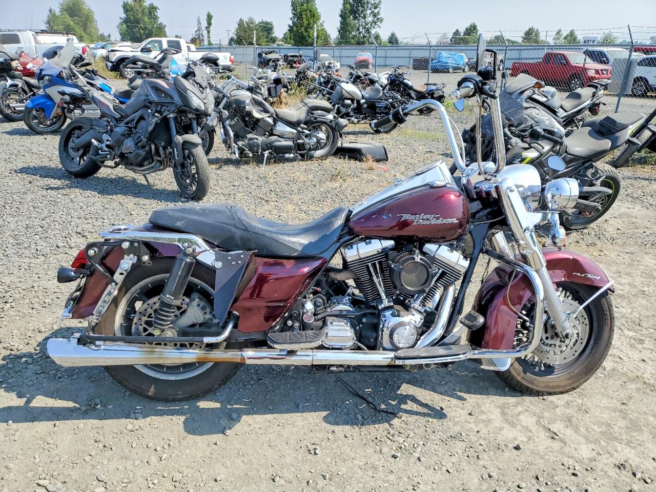 2004 HARLEY-DAVIDSON FL | 1HD1FBW1X4Y735525 | UPCARS