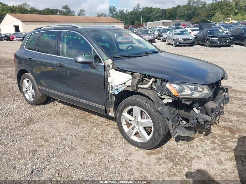 2012 VOLKSWAGEN TOUAREG VR6 LUX | WVGFF9BP2CD001974 | UPCARS