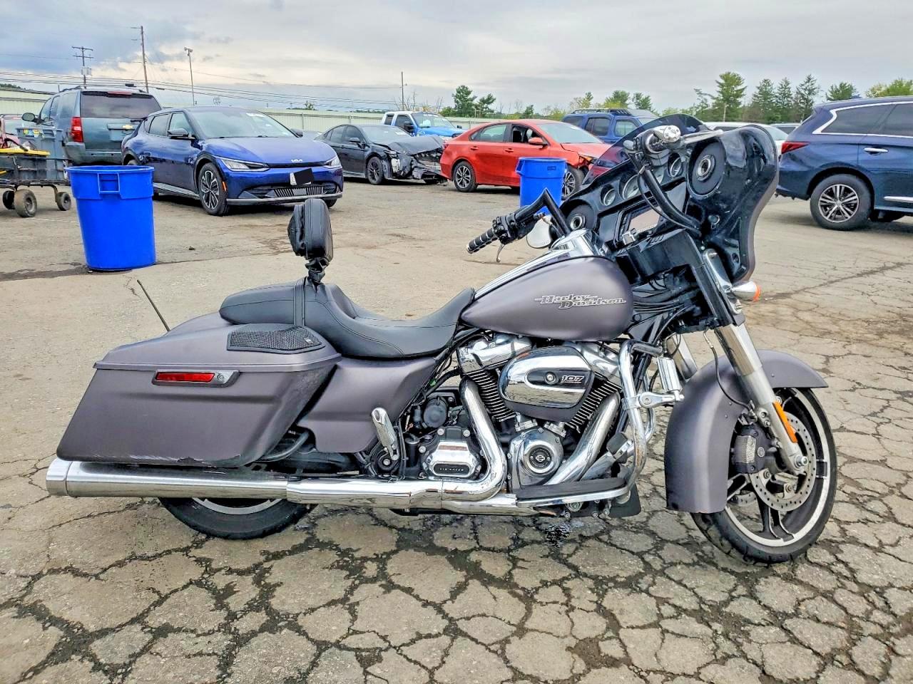 2017 HARLEY-DAVIDSON FL STREET GLIDE SPECIAL | 1HD1KRC14HB685089 | UPCARS