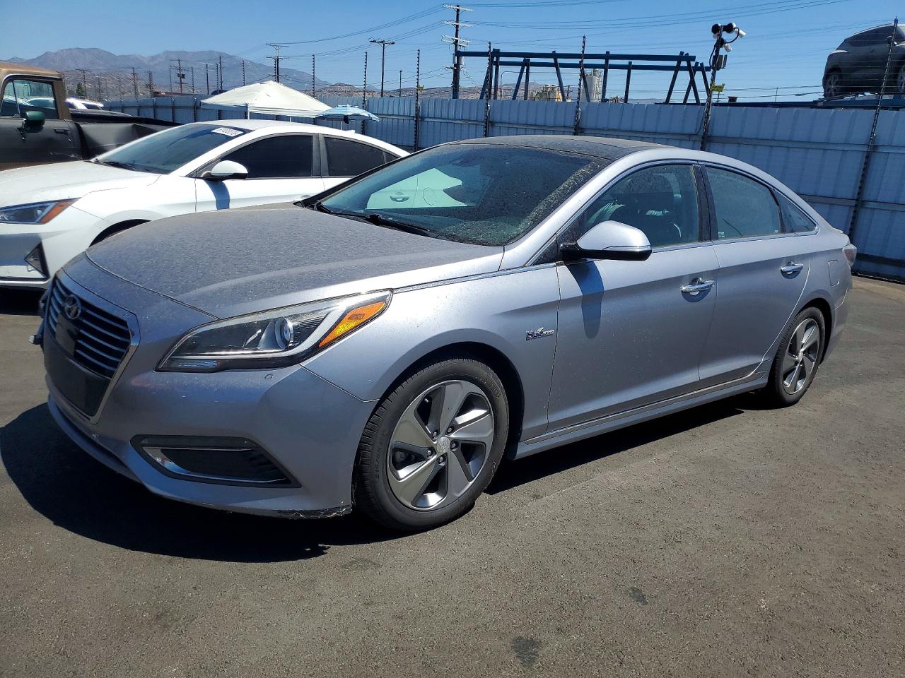 2016 HYUNDAI SONATA LIMITED | KMHE34L18GA027567 | UPCARS