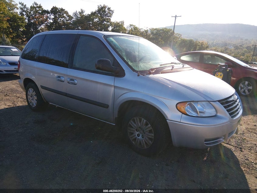 2007 CHRYSLER TOWN & COUNTRY SWB | 1A4GJ45R67B223081 | UPCARS