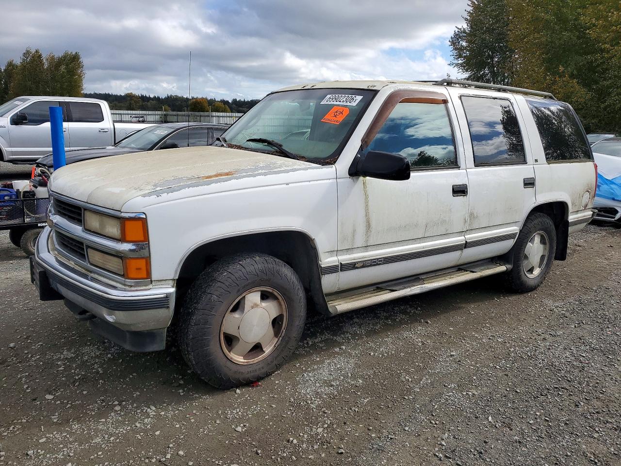 1996 CHEVROLET TAHOE K1500 | 1GNEK13R2TJ385678 | UPCARS