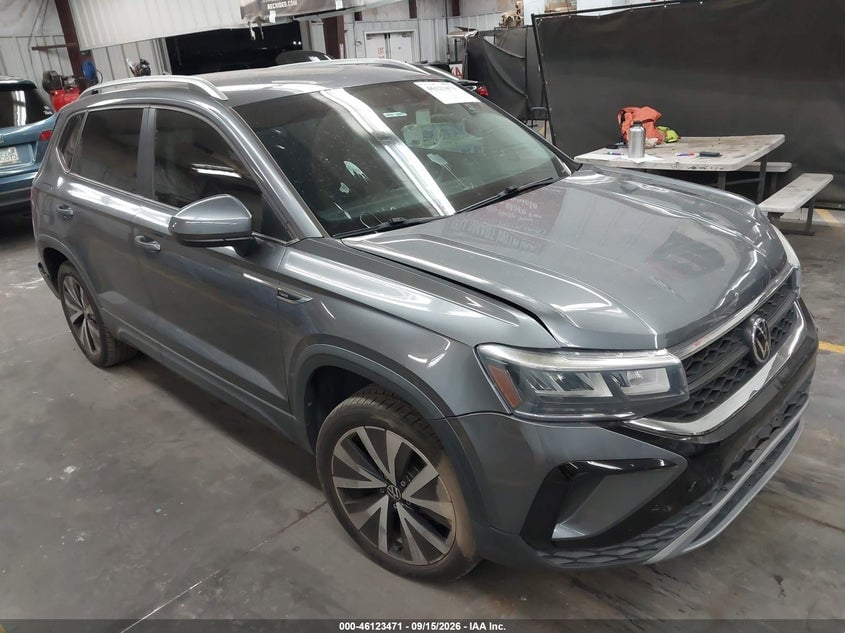 2022 VOLKSWAGEN TAOS 1.5T SE | 3VVRX7B2XNM009871 | UPCARS