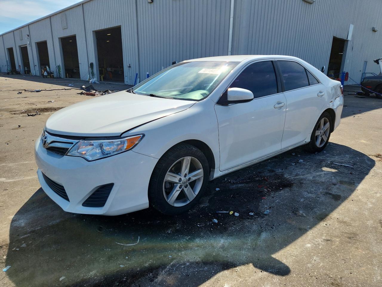 2014 TOYOTA CAMRY LE | 4T4BF1FK3ER352268 | UPCARS