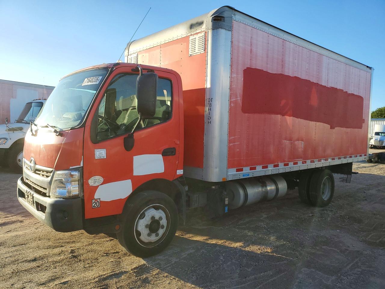 2018 HINO ALL OTHER BOX TRUCK | JHHSDM2H6JK006279 | UPCARS