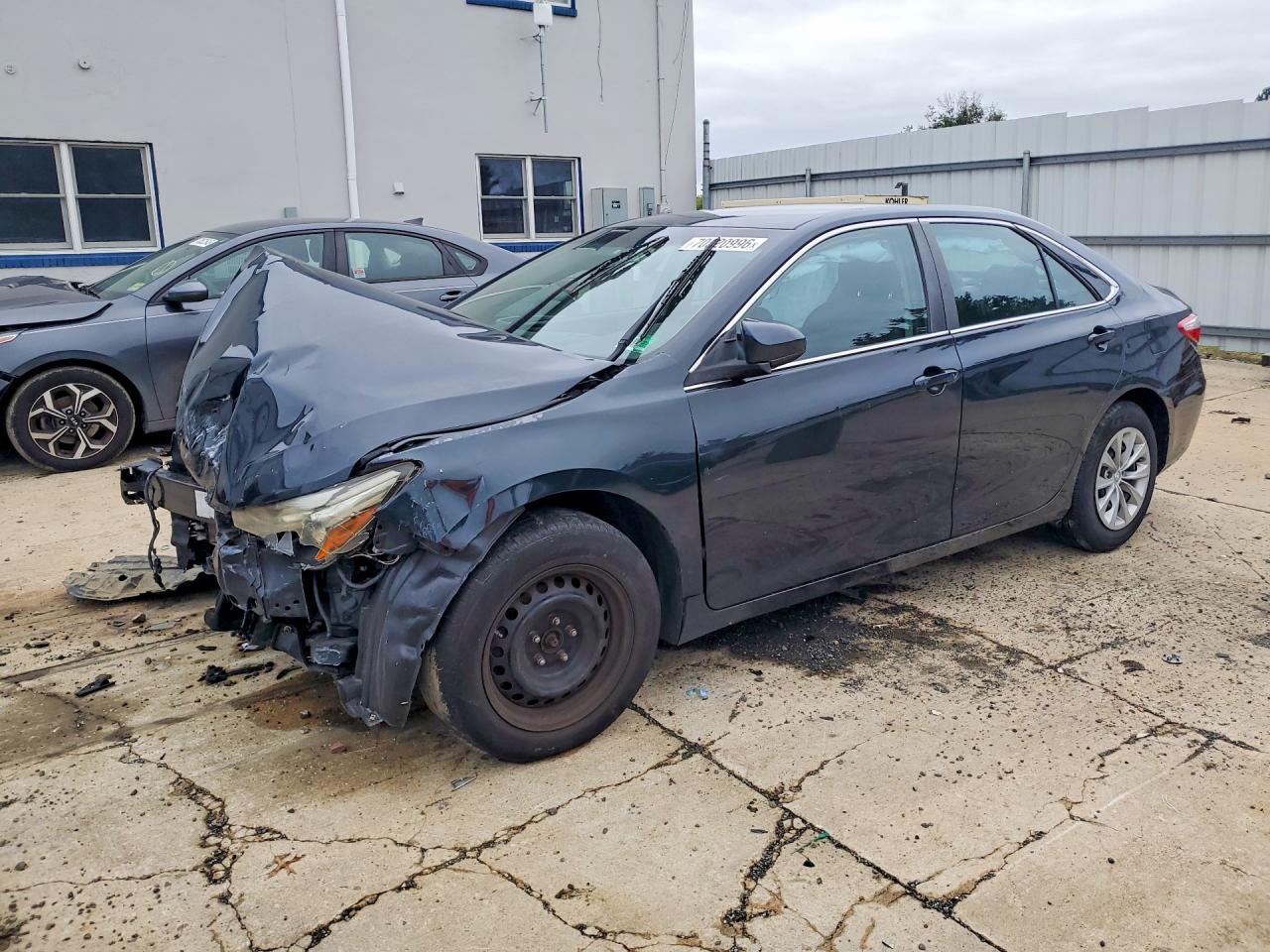 2016 TOYOTA CAMRY LE | 4T4BF1FK6GR526644 | UPCARS