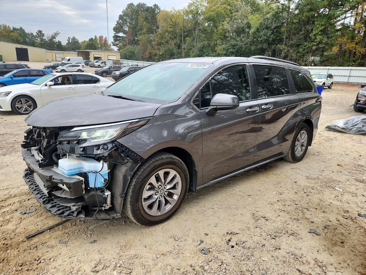 2023 TOYOTA SIENNA XLE | 5TDYRKECXPS159588 | UPCARS
