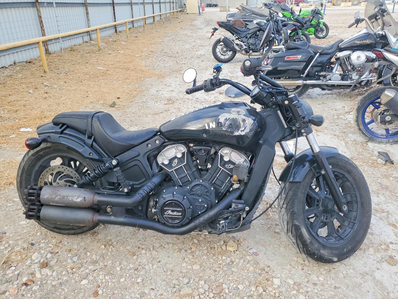 2018 INDIAN MOTORCYCLE CO. MOTORCYCLE BOBBER | 56KMTB00XJ3137705 | UPCARS