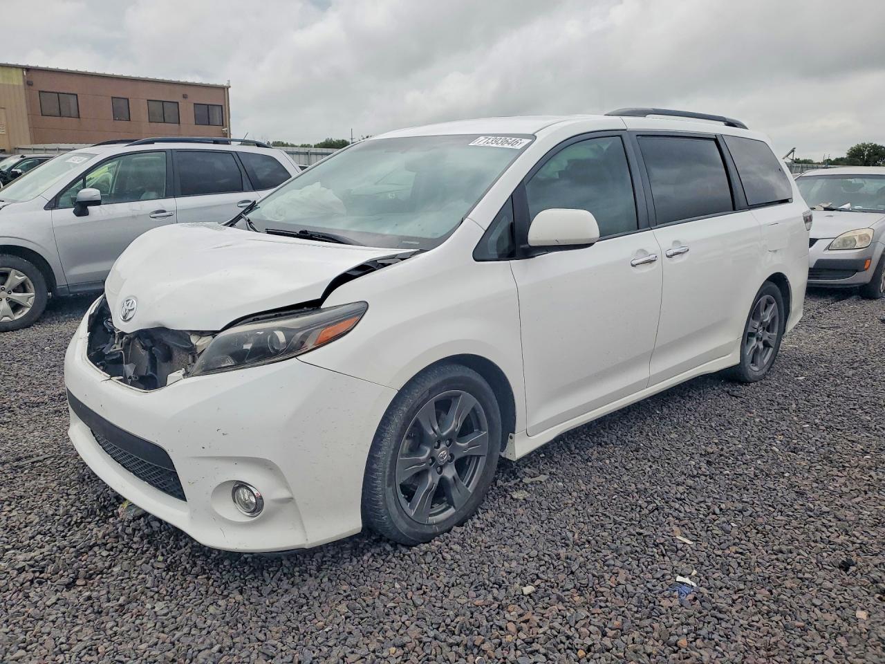 2017 TOYOTA SIENNA SE | 5TDXZ3DC9HS898259 | UPCARS