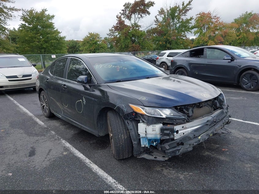 2018 TOYOTA CAMRY SE | 4T1B11HK0JU551519 | UPCARS