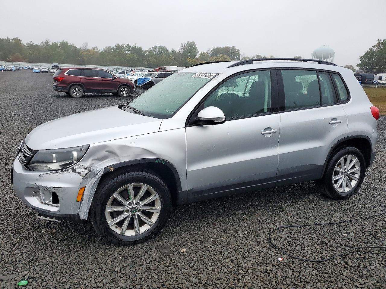2017 VOLKSWAGEN TIGUAN S | WVGBV7AX8HK044161 | UPCARS