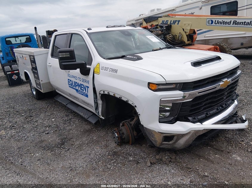 2024 CHEVROLET SILVERADO 3500HD CHASSIS LT | 1GB4YTE70RF118887 | UPCARS