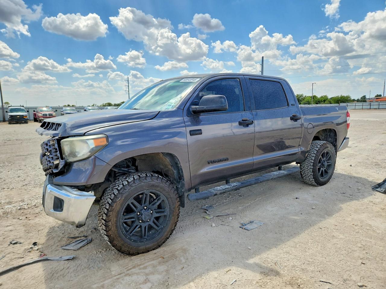 2018 TOYOTA TUNDRA CREWMAX SR5 | 5TFDW5F15JX710615 | UPCARS