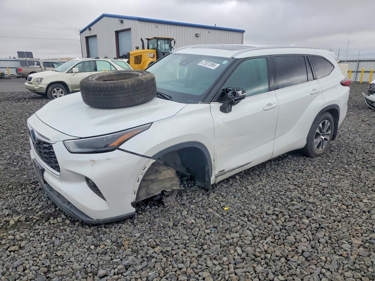 2022 TOYOTA HIGHLANDER XLE | 5TDHBRCH2NS554647 | UPCARS