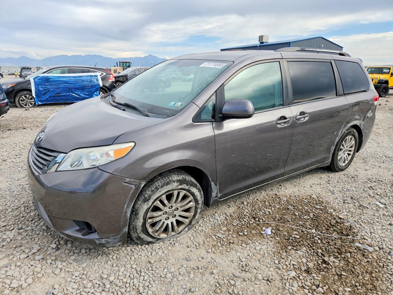 2011 TOYOTA SIENNA XLE 8-PASSENGER | 5TDYK3DC1BS144529 | UPCARS
