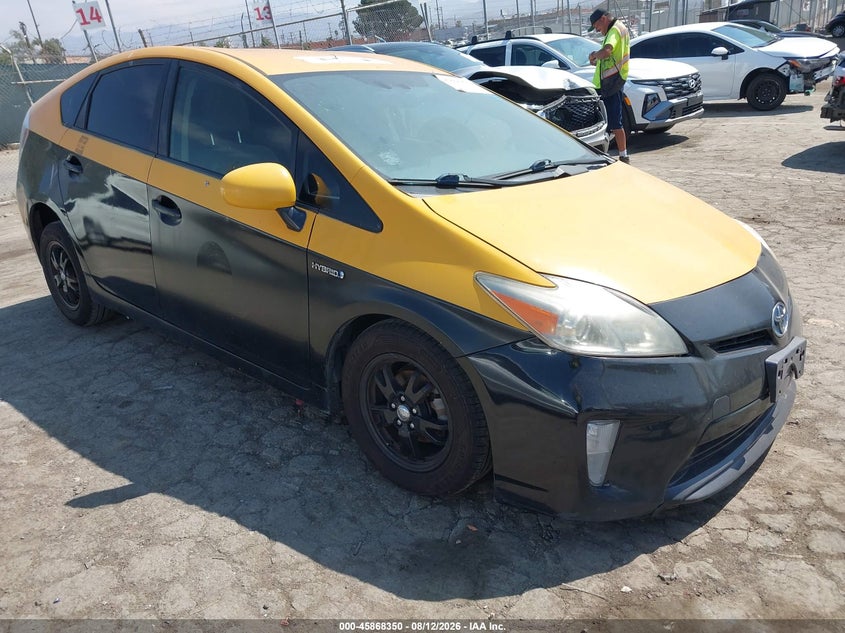 2015 TOYOTA PRIUS TWO | JTDKN3DU7F0467997 | UPCARS