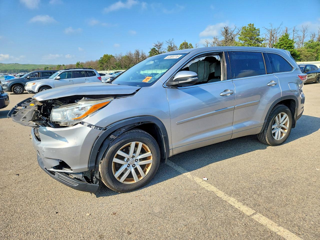 2015 TOYOTA HIGHLANDER LE | 5TDBKRFH6FS201167 | UPCARS