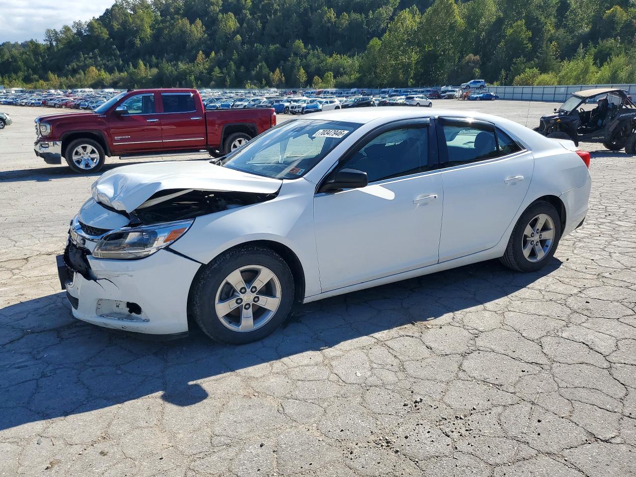 2015 CHEVROLET MALIBU LS | 1G11A5SL5FF141876 | UPCARS