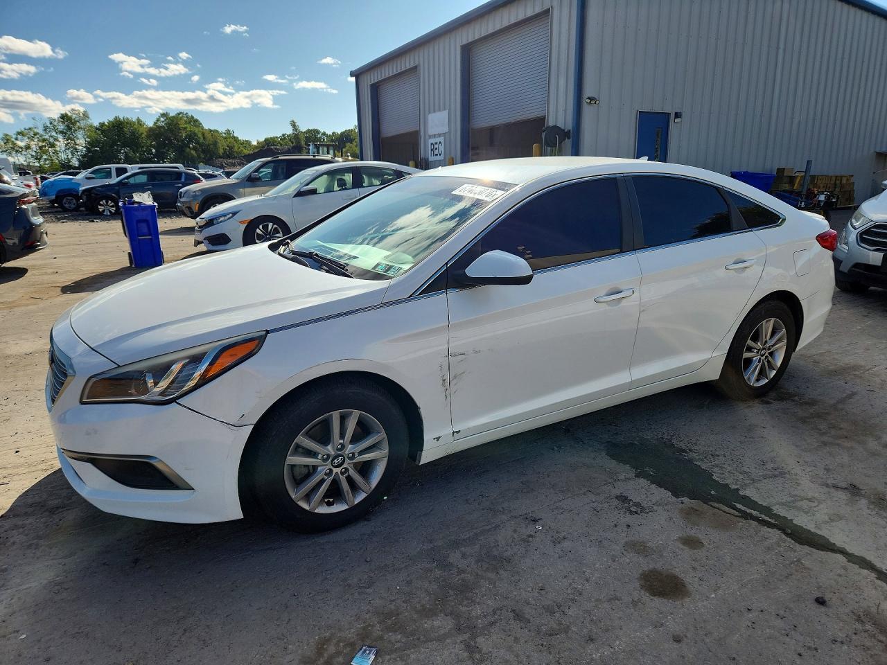 2016 HYUNDAI SONATA SE | 5NPE24AF5GH279839 | UPCARS