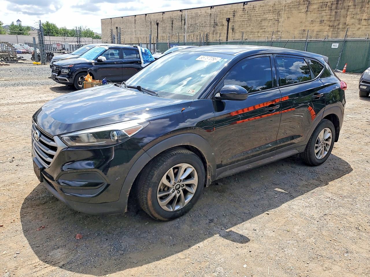 2018 HYUNDAI TUCSON SE | KM8J23A43JU716432 | UPCARS
