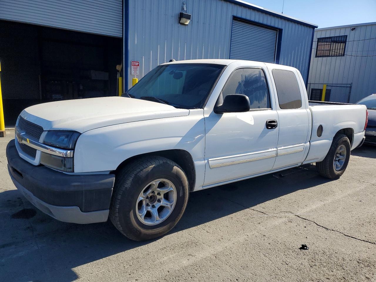 2004 CHEVROLET SILVERADO C1500 | 2GCEC19V141109207 | UPCARS
