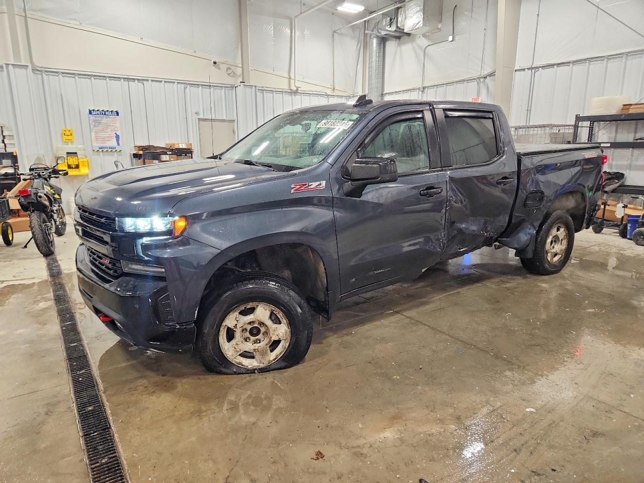 2021 CHEVROLET SILVERADO K1500 LT TRAIL BOSS | 1GCPYFED6MZ153490 | UPCARS