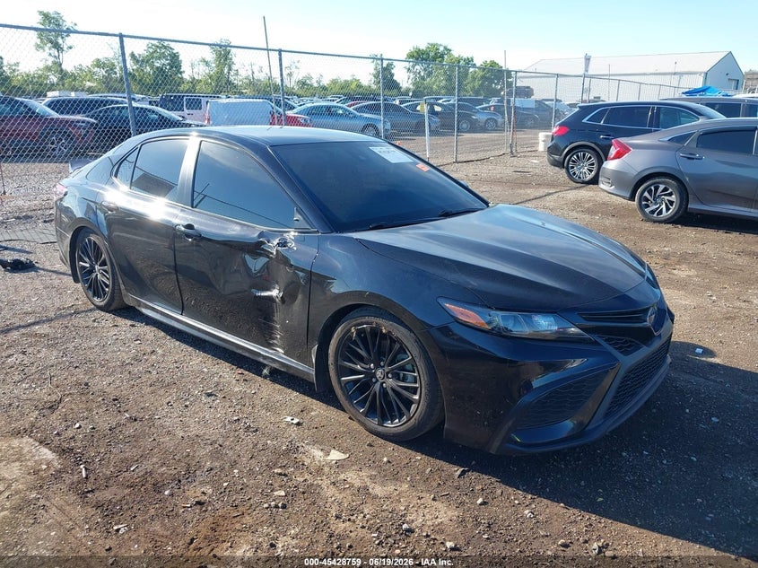 2022 TOYOTA CAMRY NIGHTSHADE EDITION HYBRID | 4T1G31AK7NU042110 | UPCARS
