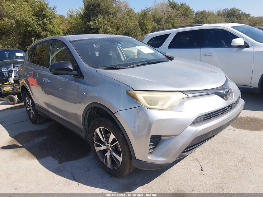 2018 TOYOTA RAV4 LE | JTMZFREVXJJ211541 | UPCARS