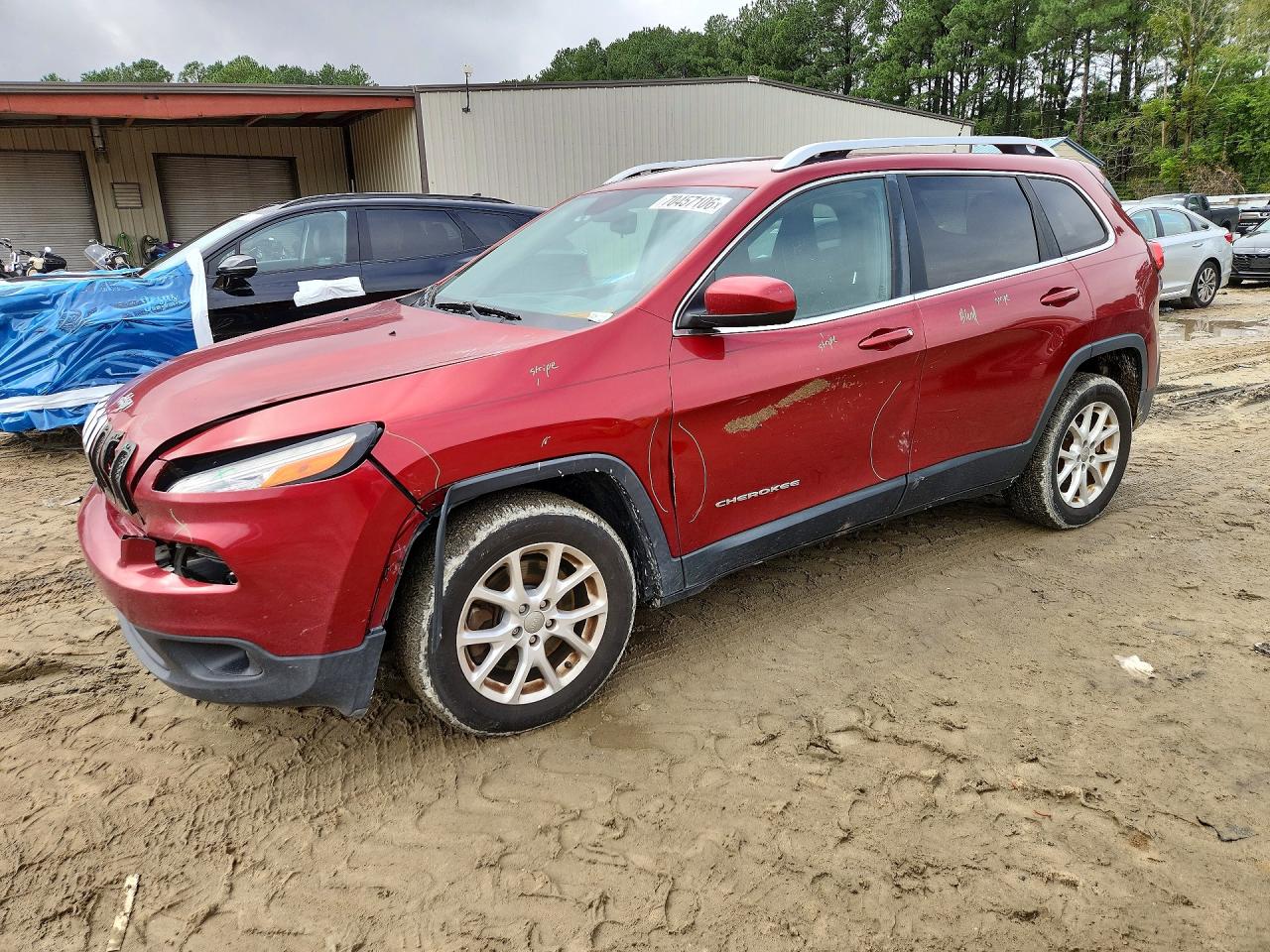 2015 JEEP CHEROKEE LATITUDE | 1C4PJLCB1FW547892 | UPCARS