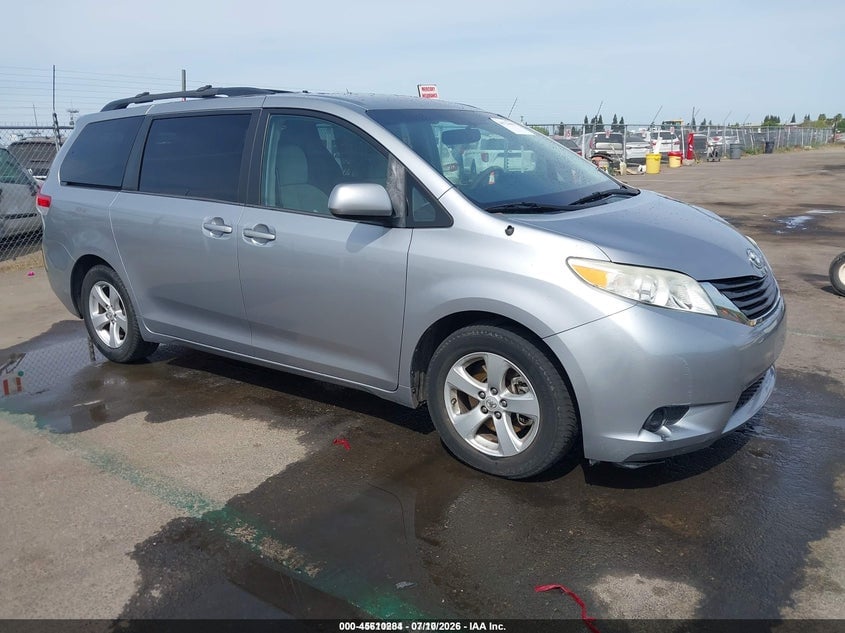 2013 TOYOTA SIENNA LE V6 8 PASSENGER | 5TDKK3DC0DS303596 | UPCARS