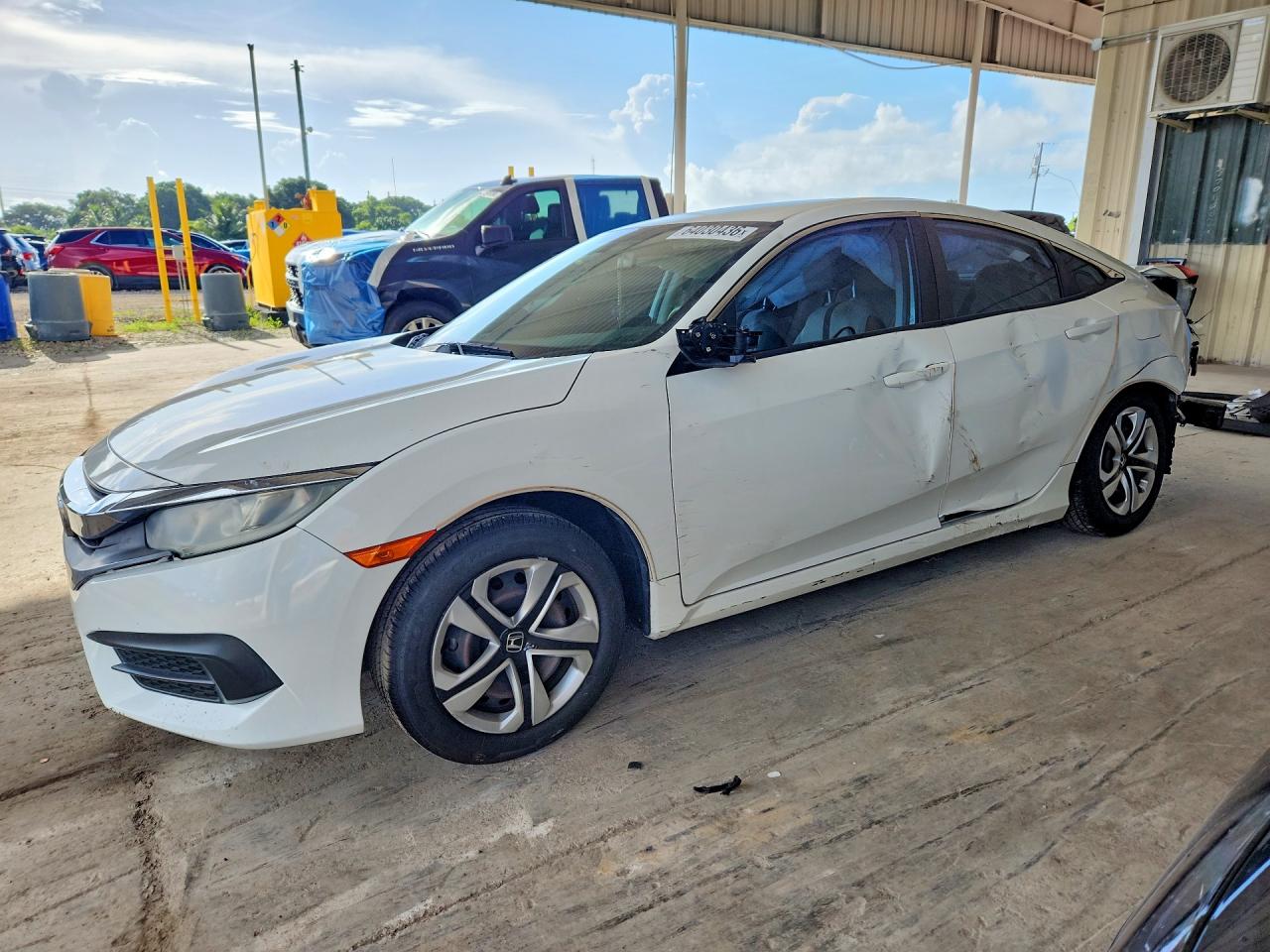 2018 HONDA CIVIC LX | 19XFC2F57JE017502 | UPCARS