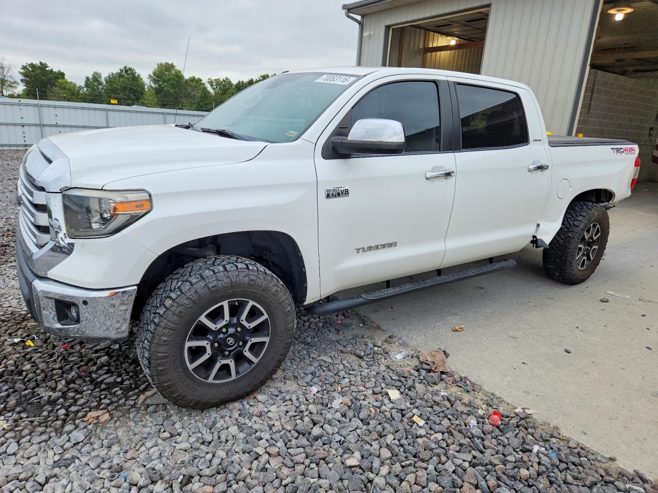 2018 TOYOTA TUNDRA CREWMAX LIMITED | 5TFHW5F11JX749056 | UPCARS