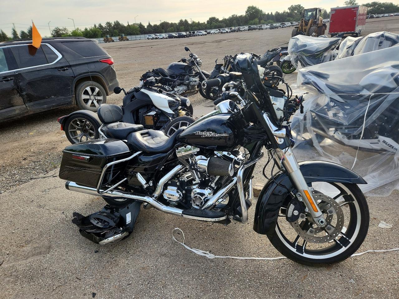 2015 HARLEY-DAVIDSON FL STREET GLIDE SPECIAL | 1HD1KRM18FB642483 | UPCARS