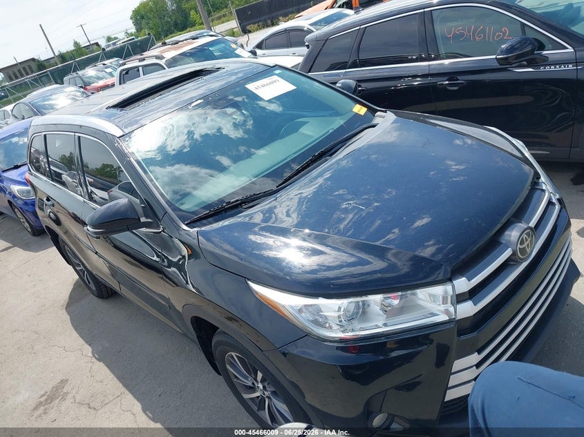 2017 TOYOTA HIGHLANDER XLE | 5TDJZRFH6HS463104 | UPCARS