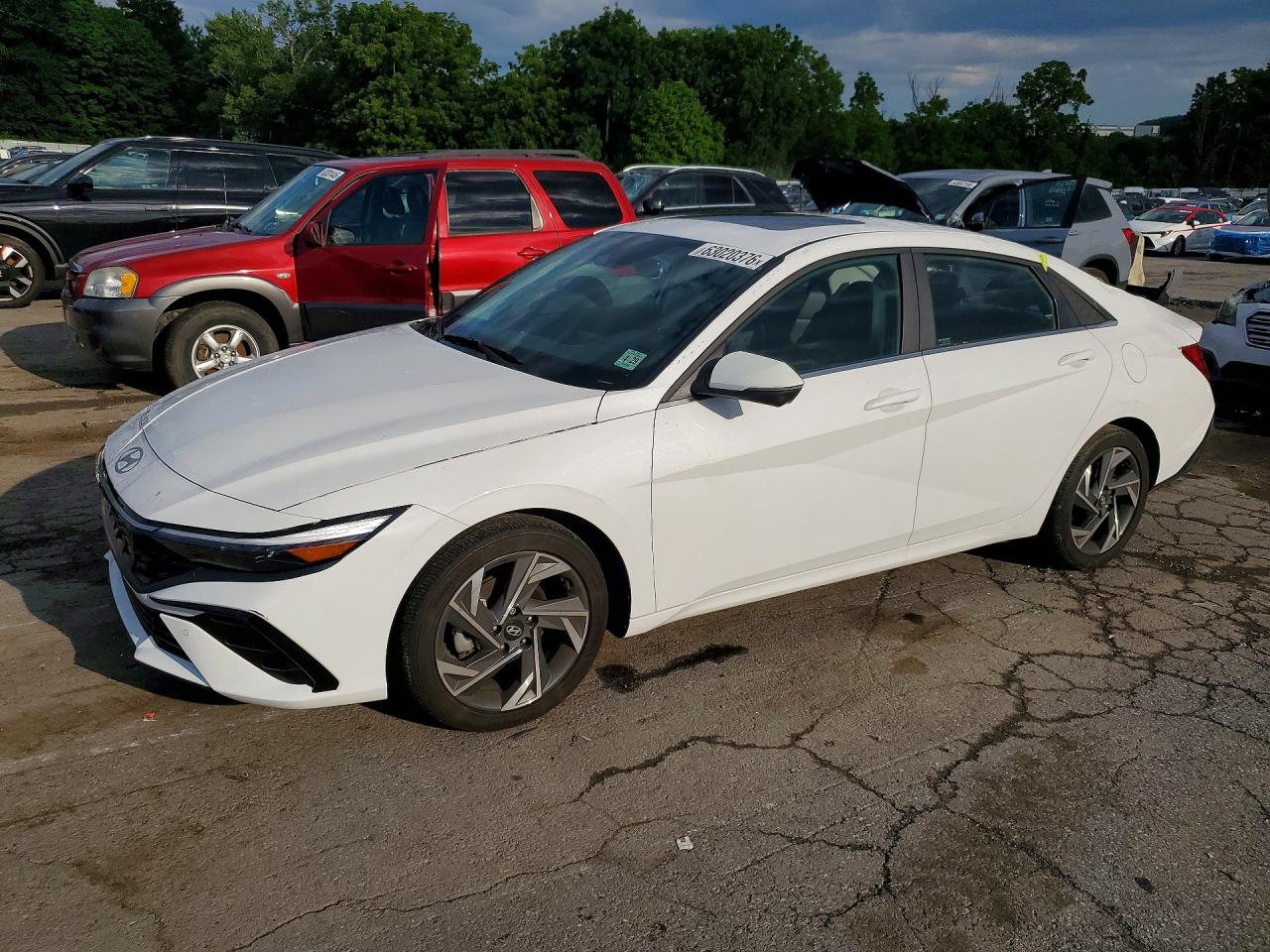2024 HYUNDAI ELANTRA LIMITED | KMHLP4DG8RU661185 | UPCARS