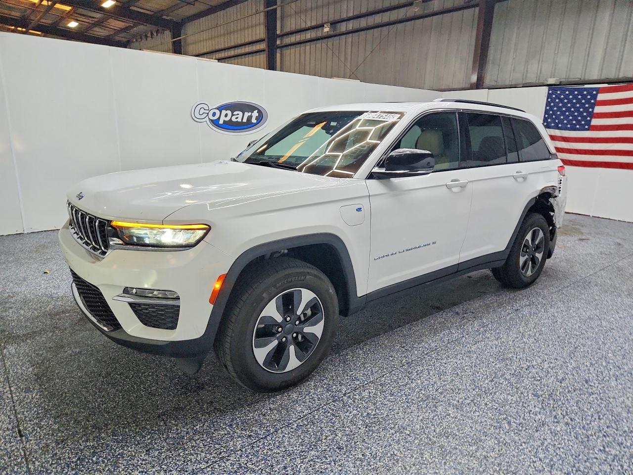 2024 JEEP CHEROKEE LIMITED 4XE | 1C4RJYB69RC117754 | UPCARS