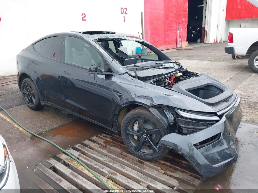 2026 TESLA MODEL Y ALL-WHEEL DRIVE/LONG RANGE LAUNCH SERIES/PREMIUM ALL-WHEEL DRIVE | 7SAYGDEE5TF646766 | UPCARS