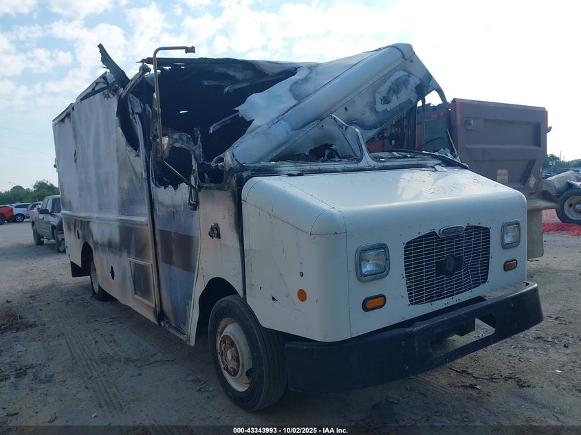2013 FREIGHTLINER CHASSIS M LINE WALK-IN VAN | 4UZAAPDU8DCBS0543 | UPCARS