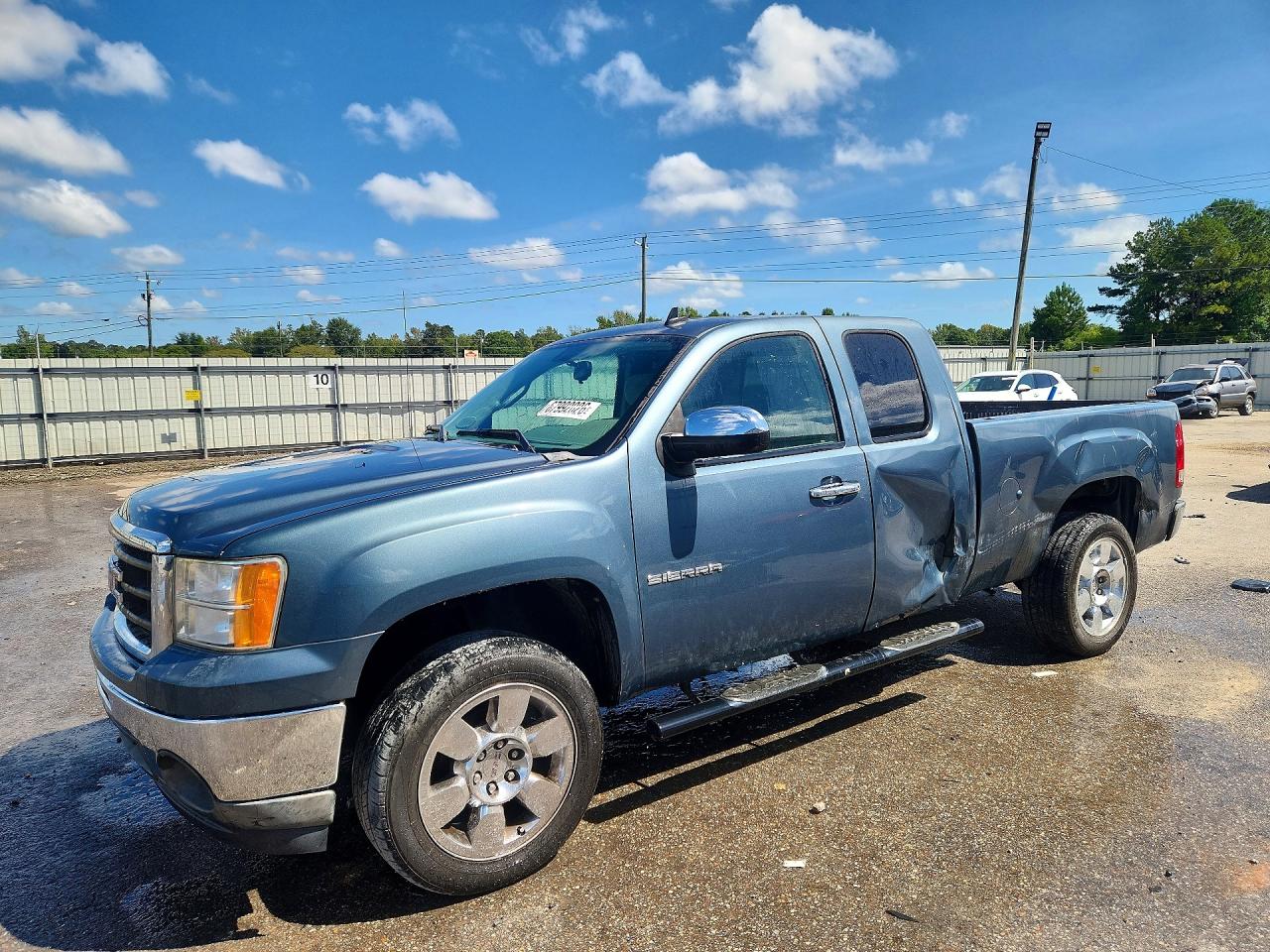 2011 GMC SIERRA C1500 SLE | 1GTR1VE0XBZ221064 | UPCARS
