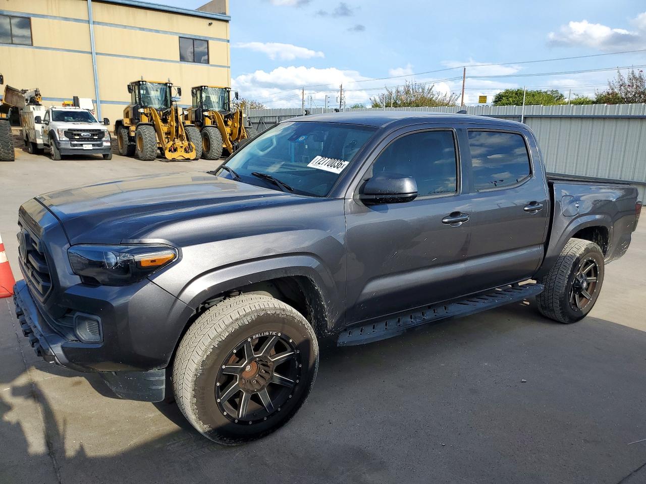 2018 TOYOTA TACOMA SR | 5TFAX5GNXJX111596 | UPCARS